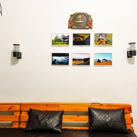 Kokos Hostel Padang City Exterior foto