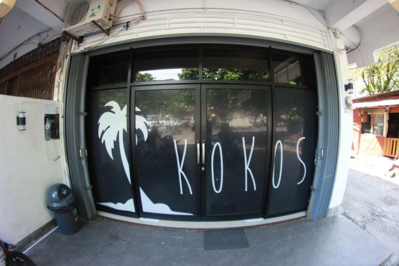 Kokos Hostel Padang City Exterior foto