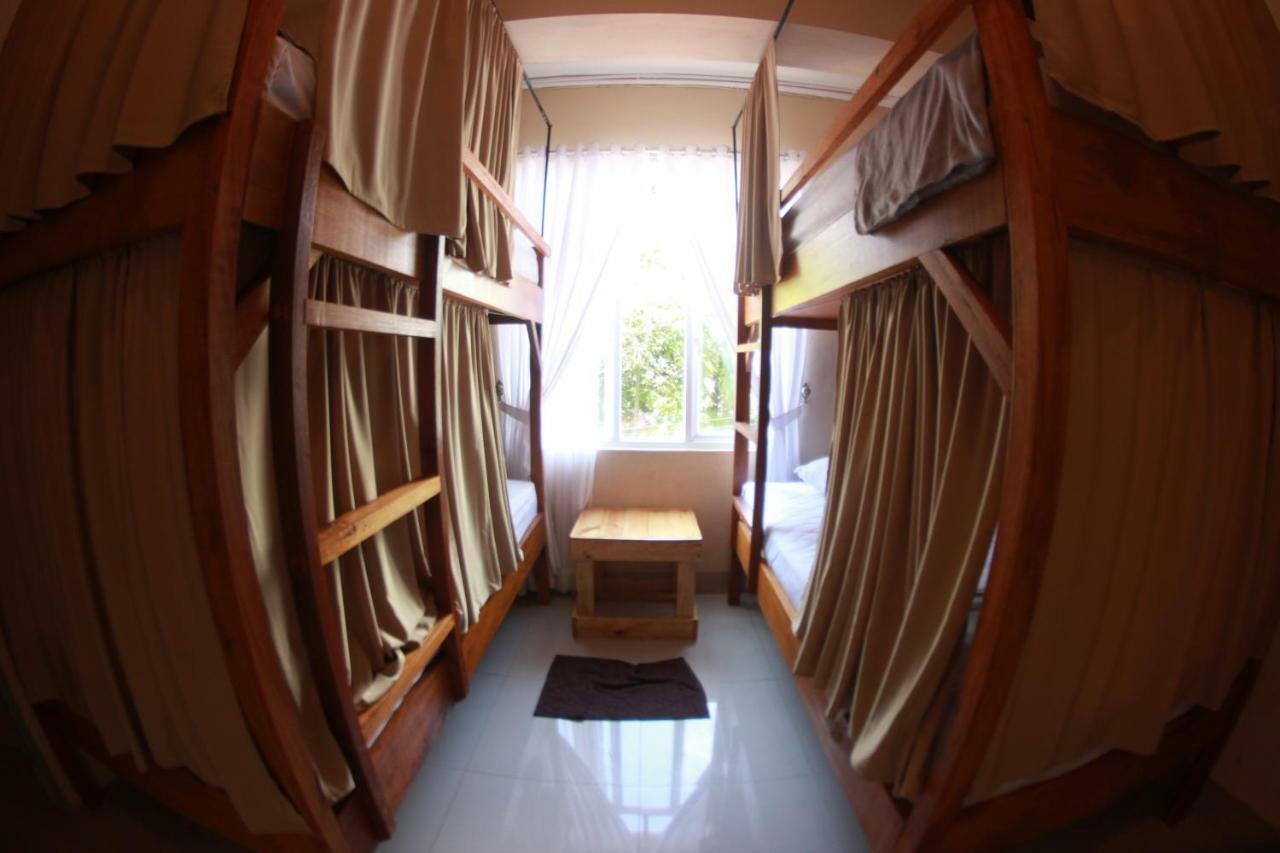 Kokos Hostel Padang City Exterior foto